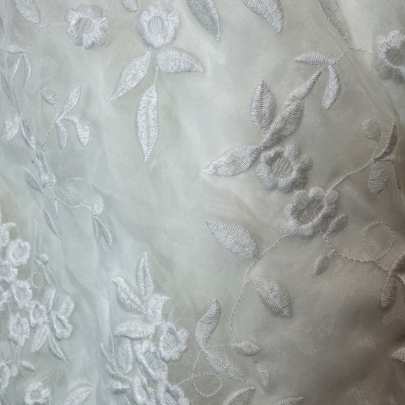 Guillaume Lace Bomber Jacket Ivory - Picture 4 of 8